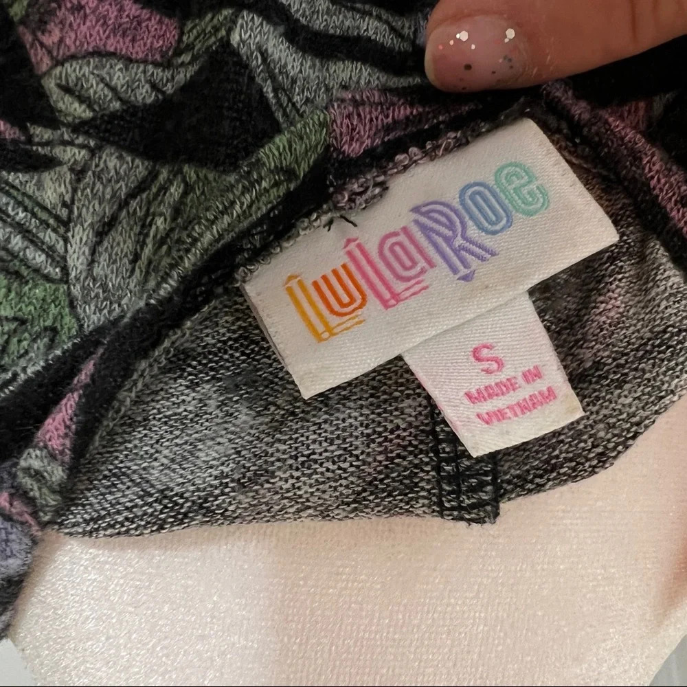 Lularoe Lindsay Small Knit, Black Broken Floral Pattern - Picture 7 of 9